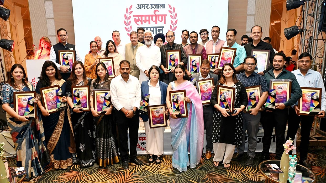 Jal Shakti Minister Swatantra Dev said engage in social service alongside your profession