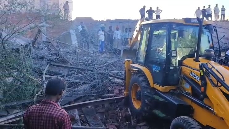 Under-construction building in Ambala collapses right after concrete slab is cast several laborers die in the