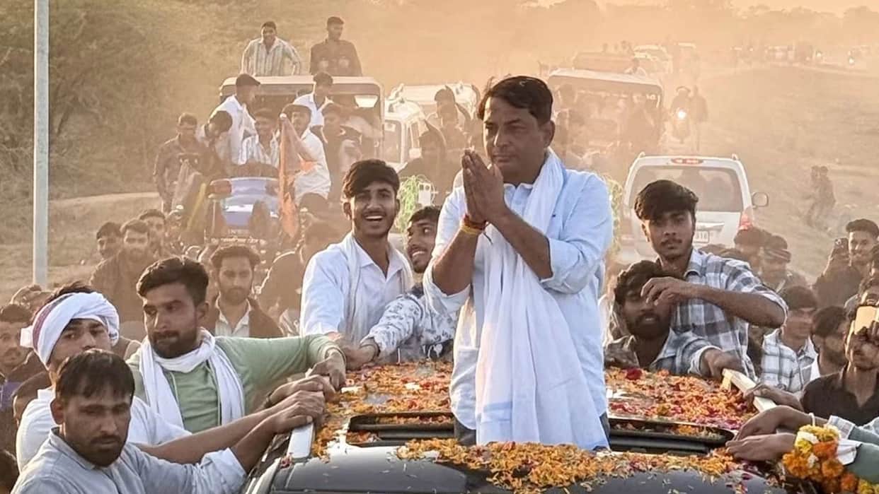 naresh meena seeks broom election symbol from arvind kejriwal for rajasthan panchayat elections