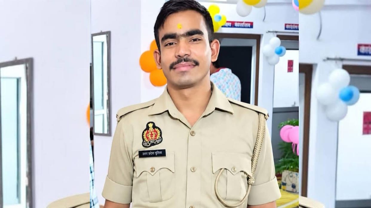Ayodhya: Constable dies after crashing into a tree fallen on the road; had joined the police force in 2025.