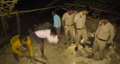 Kanpur Dehat Mud house collapses during rain mother and daughter die after being buried under the debris