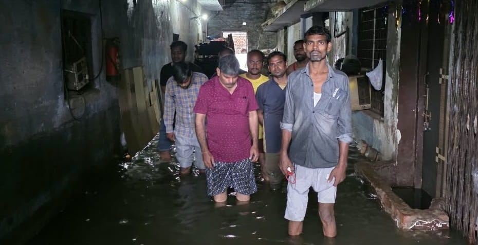 Kanpur Rain deals 500 crore blow to industries and markets production stalled in over 200 factories