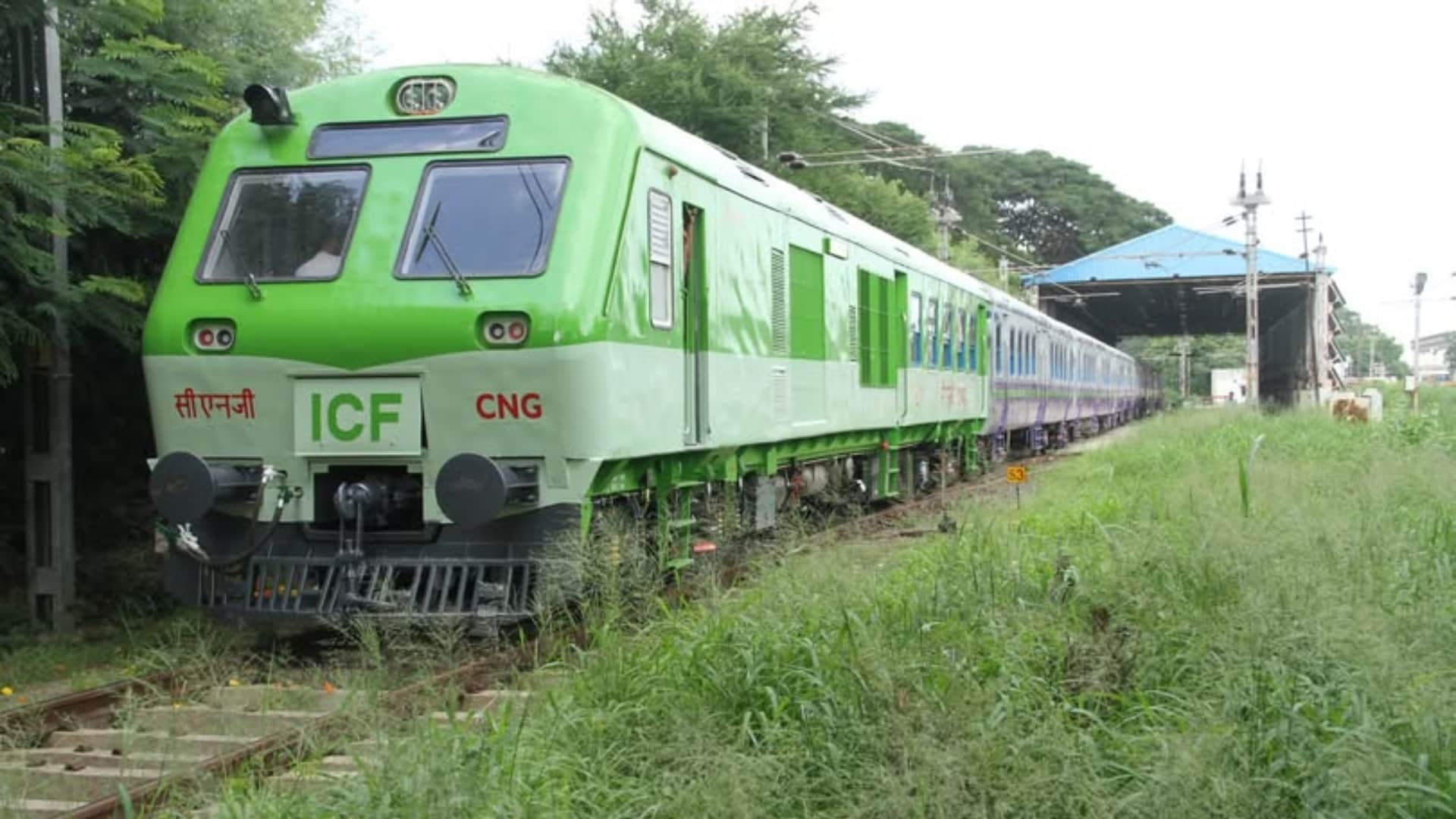 Understanding the Difference Between LNG, LPG, and PNG: A Simple Guide to Fuel Gases in hindi