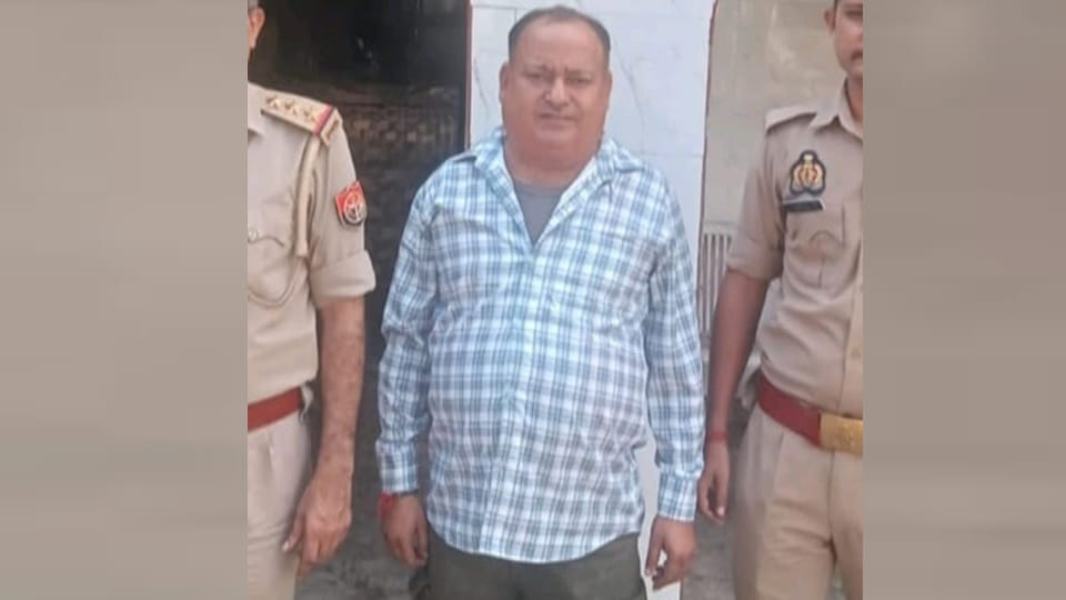 पुलिस गिरफ्त में आरोपी