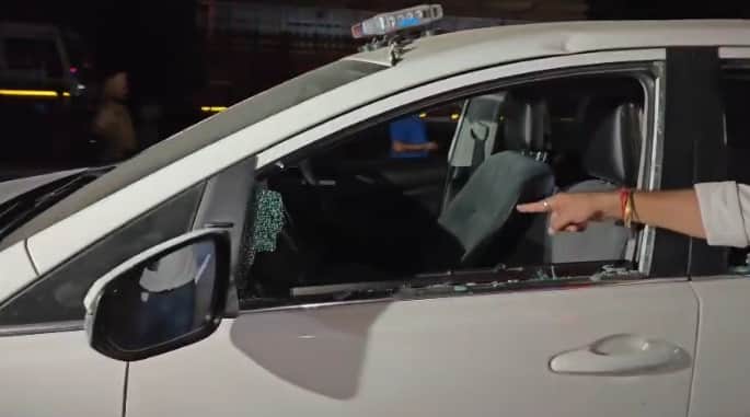 LPU Violence lathi-charge on students police vehicles including DIG SSP damaged