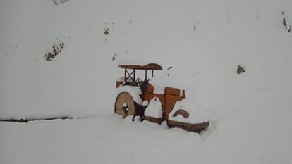 Uttarakhand rainfall Char Dham Yatra and Valley of Flowers closed mountaineer stranded one death reported
