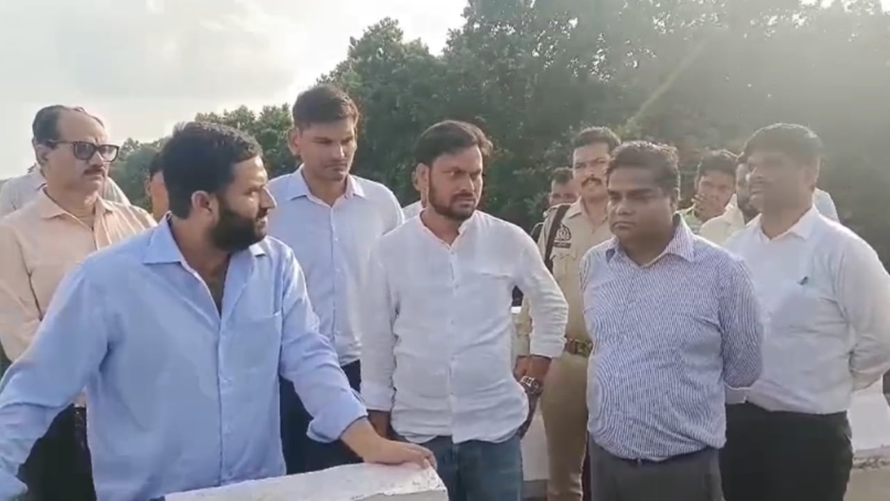 BJP MLA says contractors are bringing disrepute to the government in Lakhimpur kheri