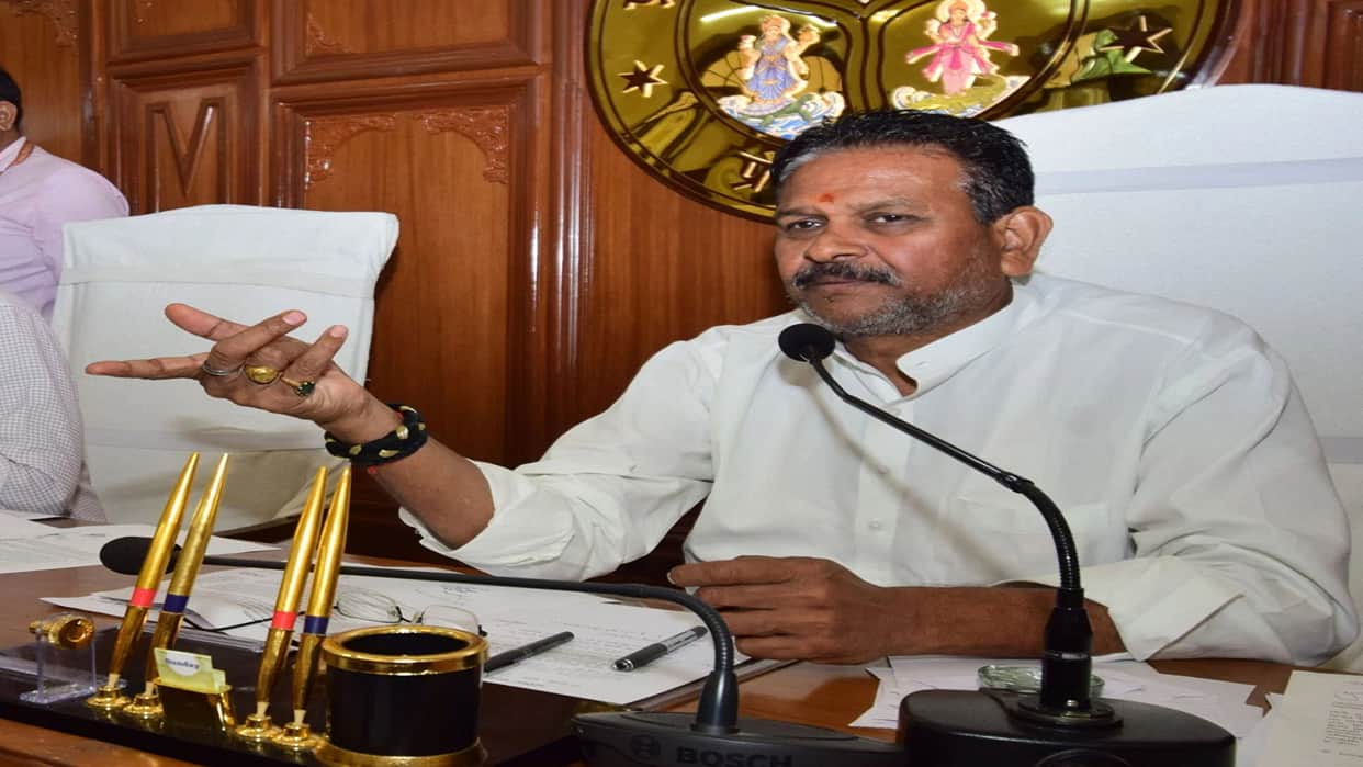 BJP-ATTACKS-CONGRESS-OVER-ECI-AND-SIR-ISSUE