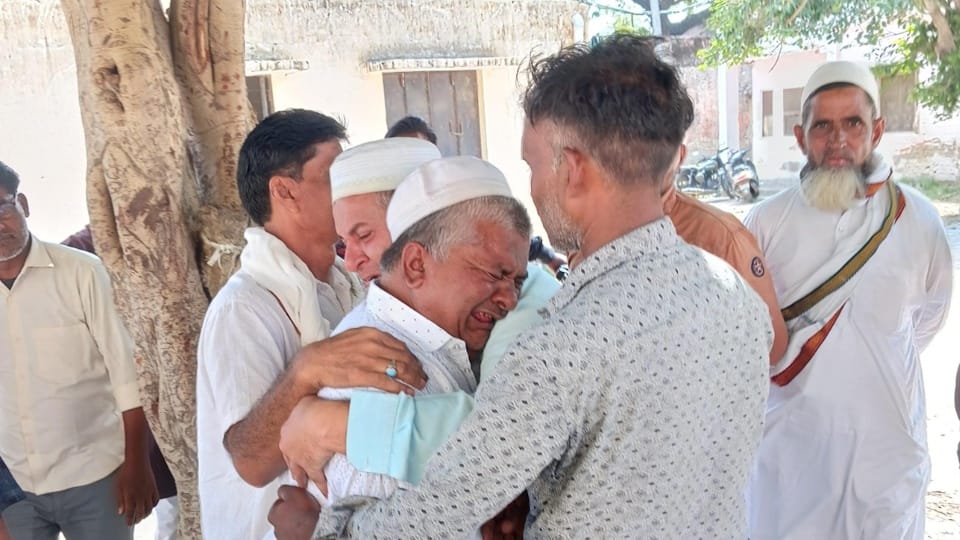 Double murder in Hathras Ex-serviceman and his wife had their throats slit; second wife suspected