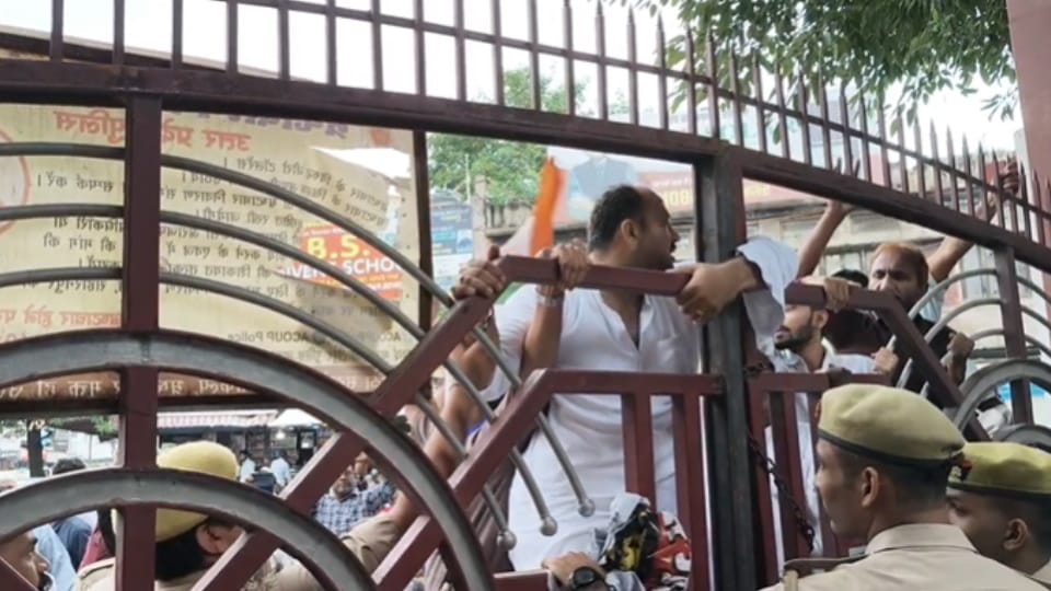 Saharanpur: Uproar Over ‘Vote Chor Gaddi Chhod’ Slogans, Congress City Chief Detained; FIR Against 10