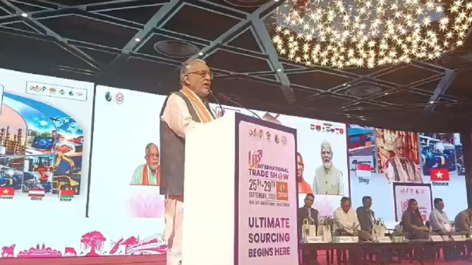 Finance Minister Suresh Khanna arrives at the UP International Trade Show