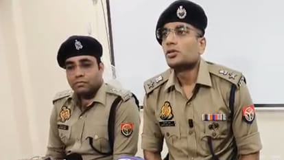 Kanpur: Silver thief nabbed at Qila Tiraha; 22 ingots of white metal weighing 24 kg recovered