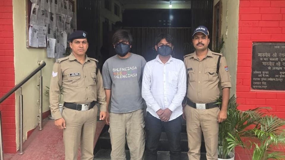 Dehradun certificate fraud  Tehsil middleman and his accomplice arrested several others under investigation
