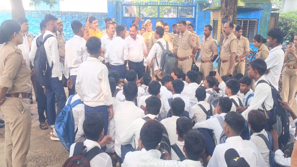 Student protests resume at Sarvodaya Inter College