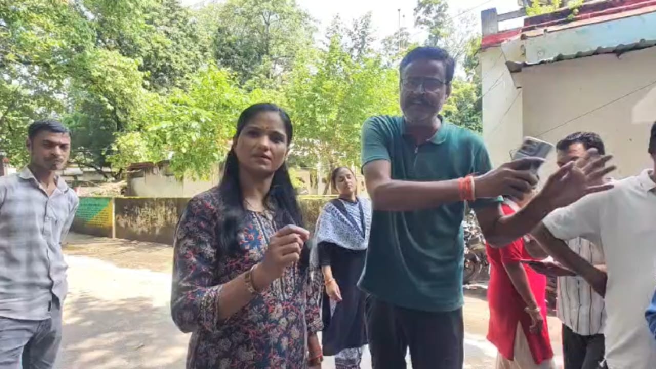 पटेल विहार कॉलोनी के लोग