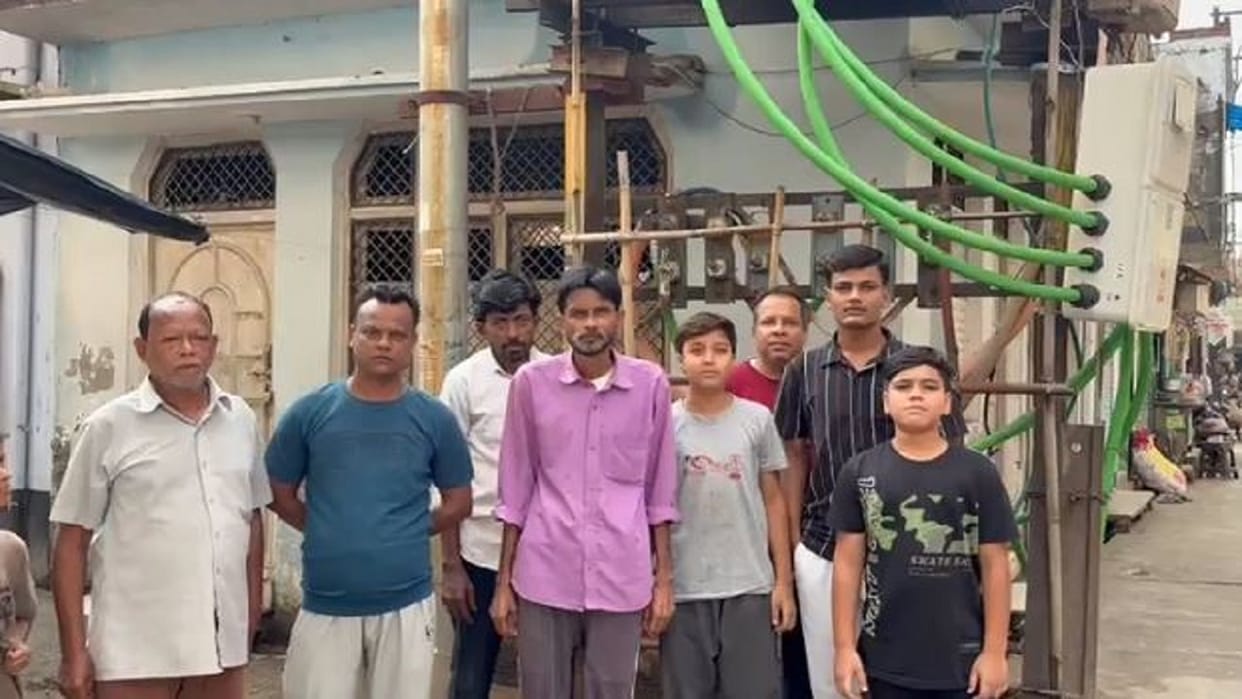Power supply disrupted for three days in the Zakhira area of Bareilly