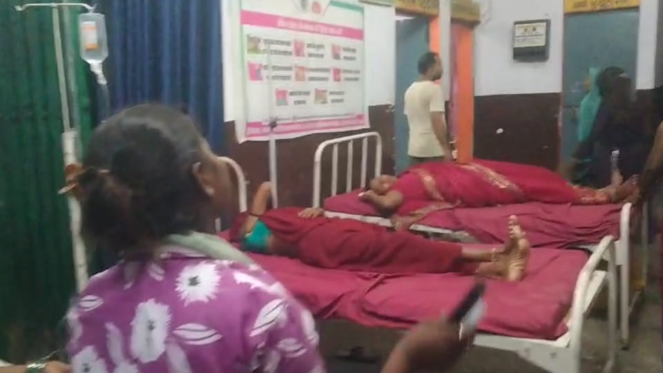 सीएचसी में भर्ती लोग