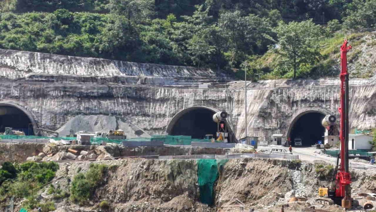 Rishikesh Karnaprayag Rail Project three tunnels being built near siwai for army use 60% Work Completed