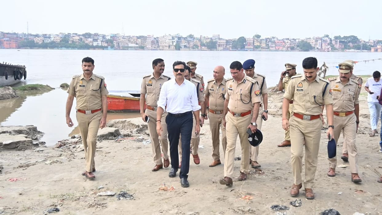 Air show in Varanasi Police Commissioner reviews security and traffic management for 3 million spectators