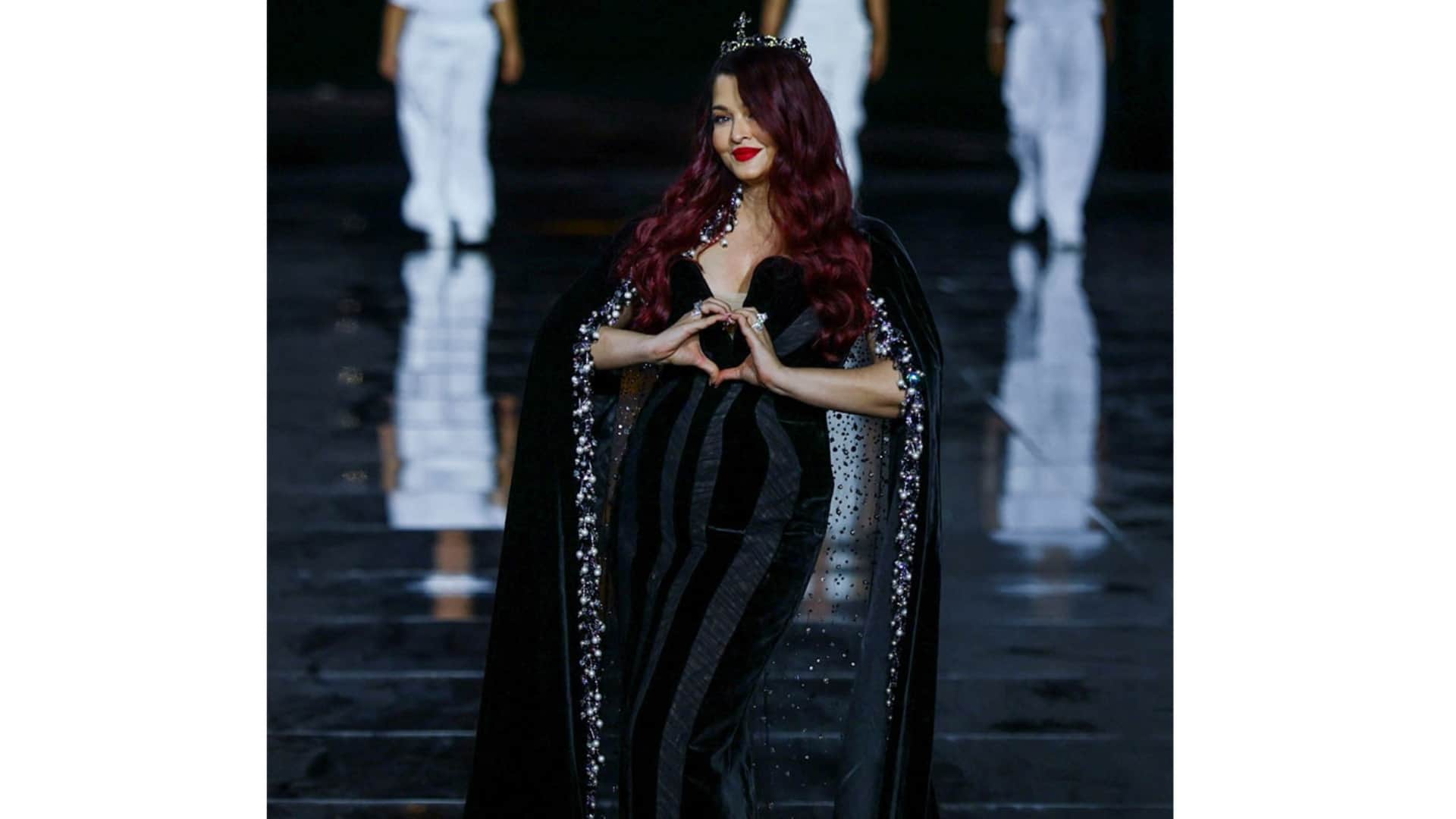 Aishwarya Rai Bachchan AT Paris Fashion Week In Black Gown Actress Walk With Kendall Jenner Simone