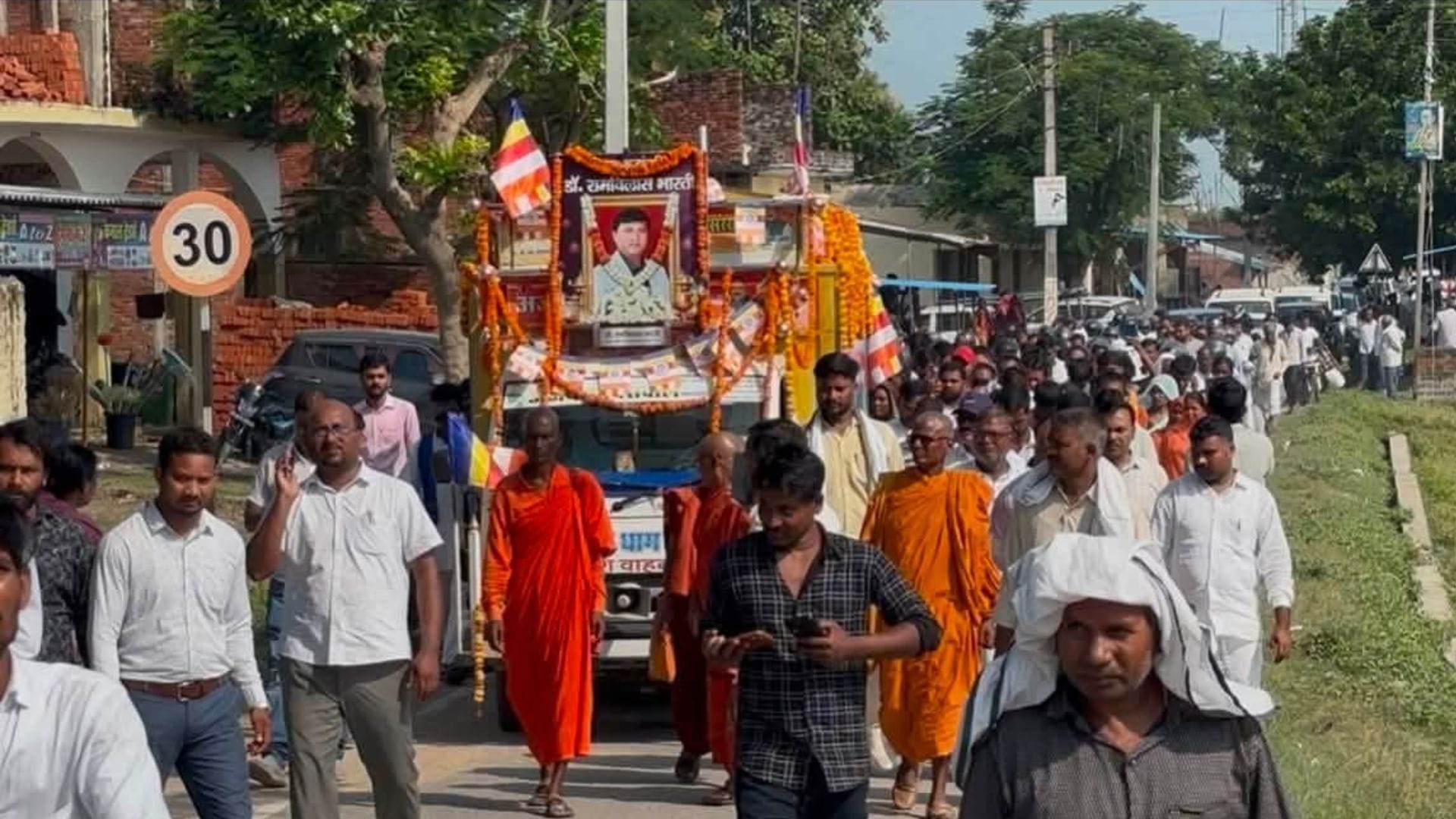 Huge crowds turned out for last rites of three people who died of electrocution and teacher in Mau