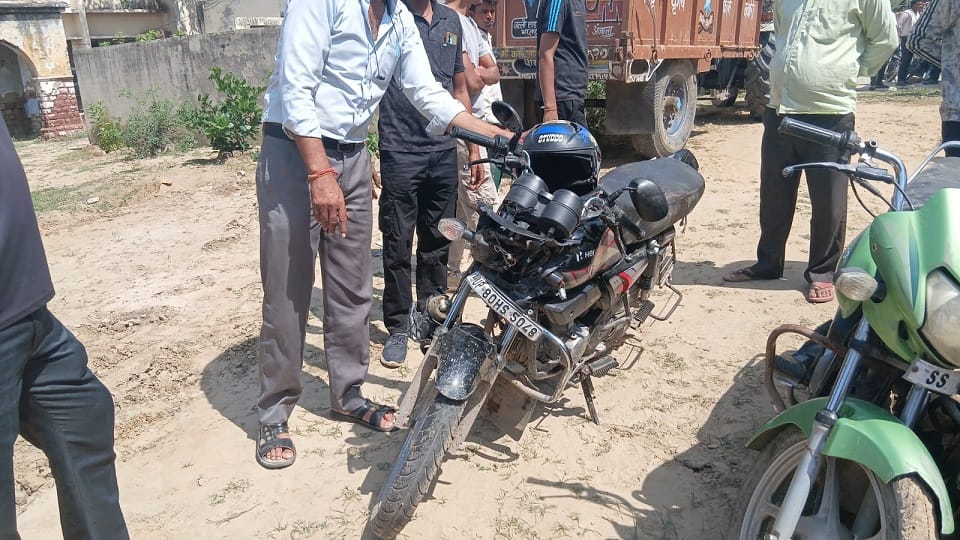 Agra Road Accidents: 22-Year-Old Dies in Achhnera, Four Injured in Truck-Car Crash in Saiyan