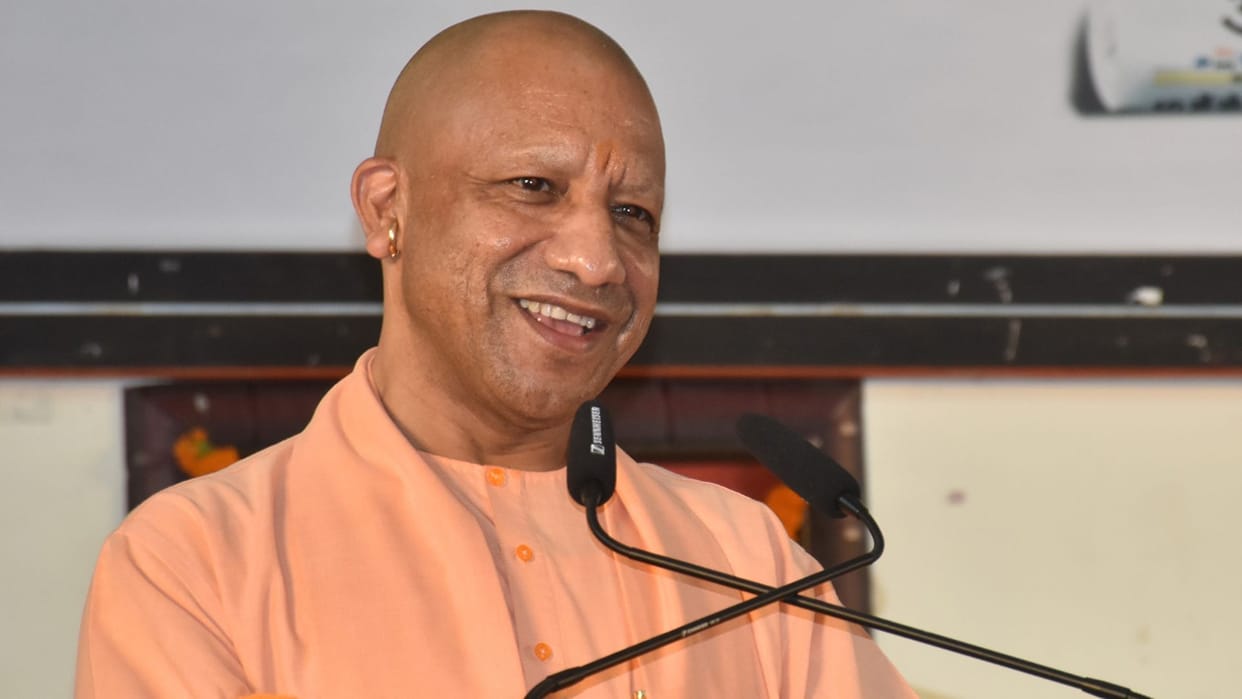 CM Yogi said AI will provide answers, while books will teach how to ask good questions.