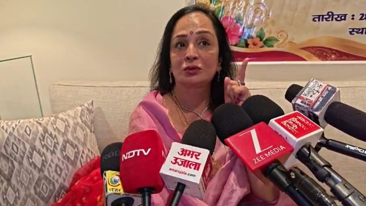 Smita Thackeray in Gayaji to Perform Pind Daan for Balasaheb Thackeray Praises PM Modi