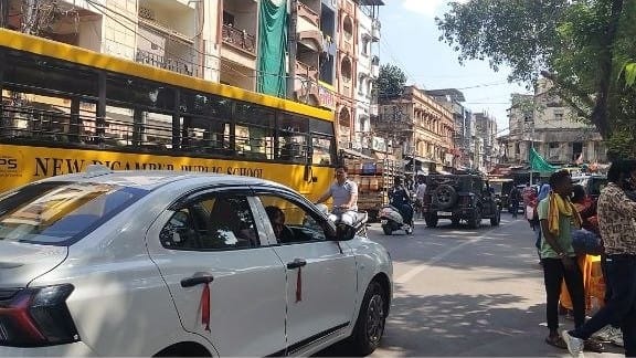 rajwada-pm-ebus-accident-traffic-police-route-change-ban