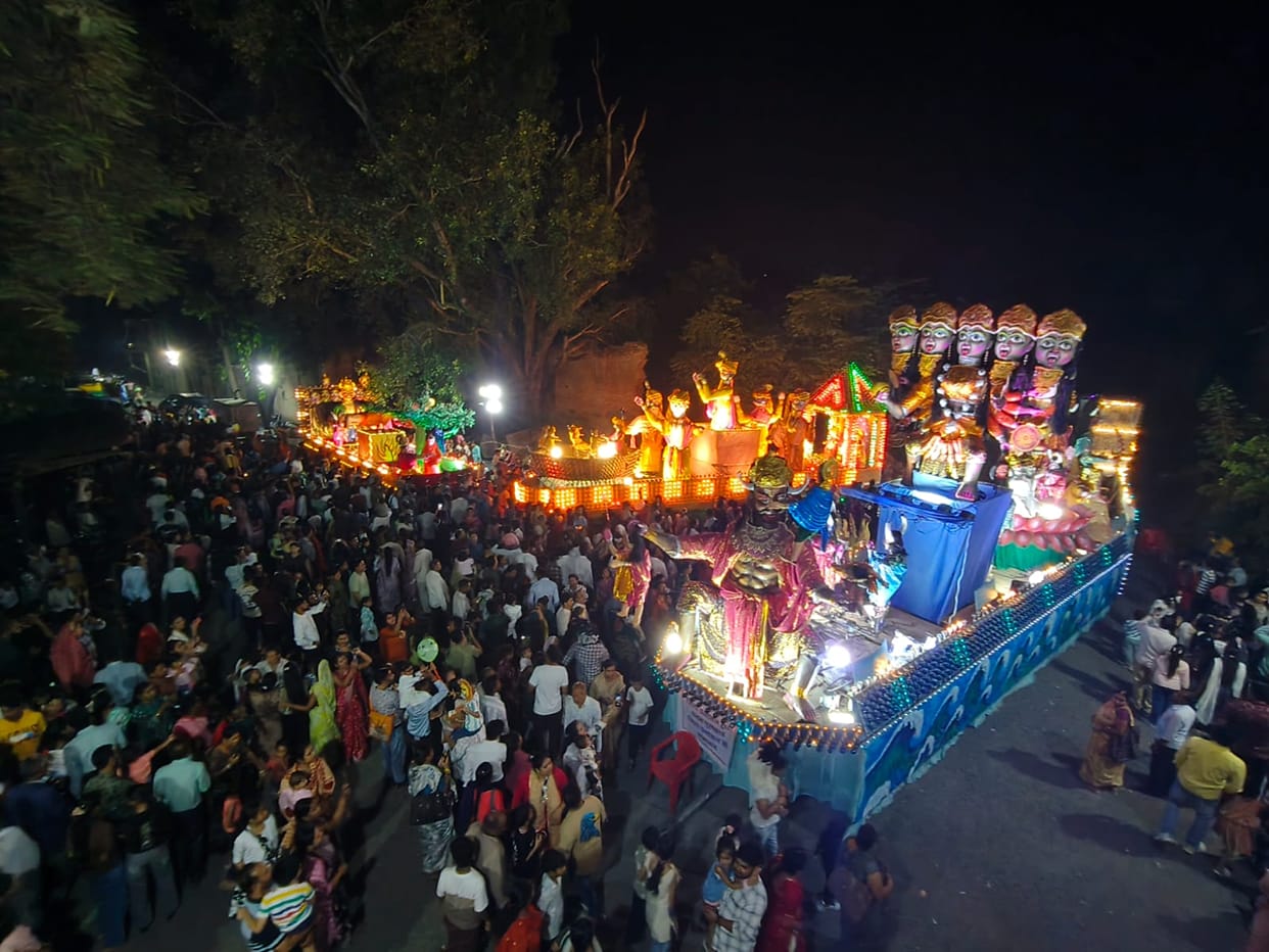 Indore: Innovation needed in the 103-year-old tableau tradition; turnout was low this time.