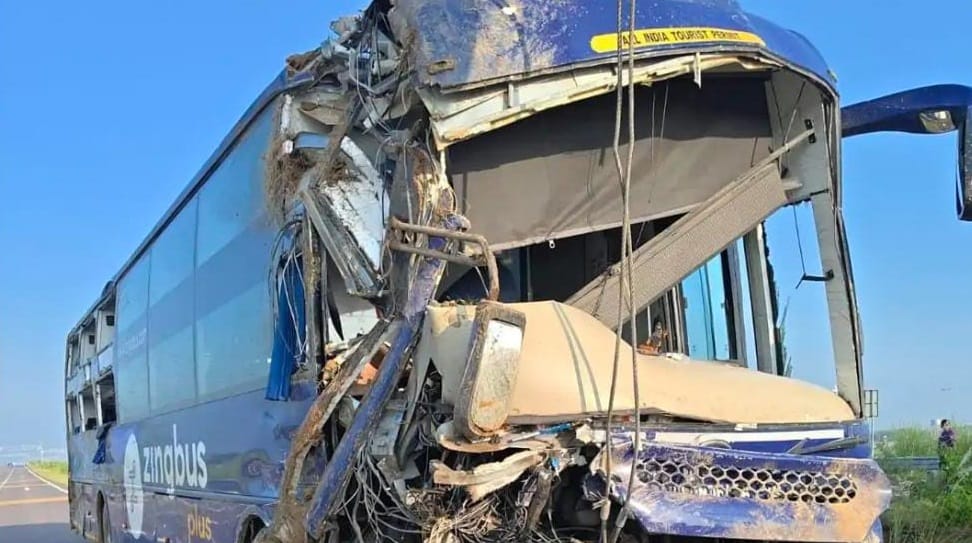 Accident on Ganga Expressway in Hardoi Double decker bus overturns 18 passengers injured