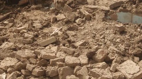 Kanpur Wall and roof suddenly collapsed elderly woman crushed to death while gathering wood