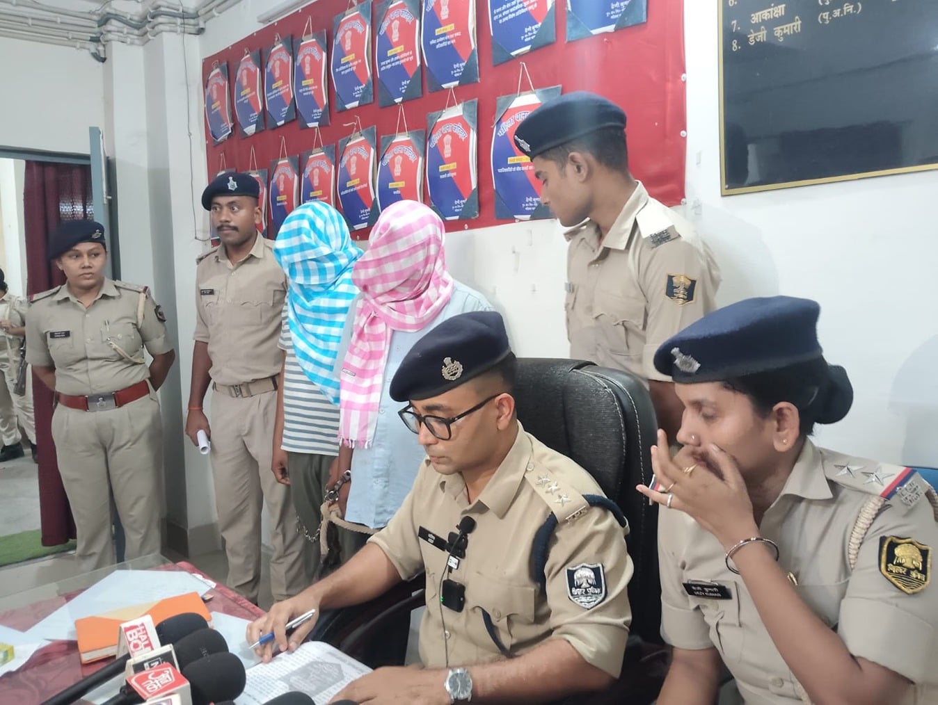पुलिस ने बड़ी कार्रवाई की है।