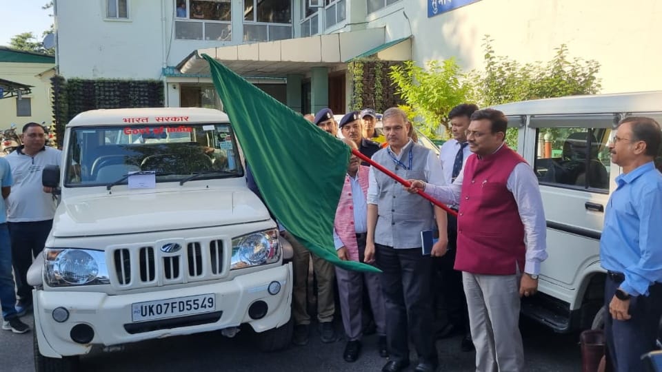 Early warning system to be installed at Vasundhara Tal Chief Secretary dispatches scientific team