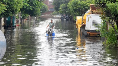 Water levels receded and power supply was restored at Residency Garden on the fourth day in Bareilly