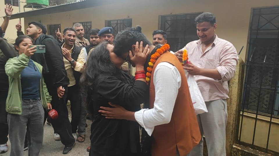 ABVP suffers a crushing defeat in the Nainital district student union elections.