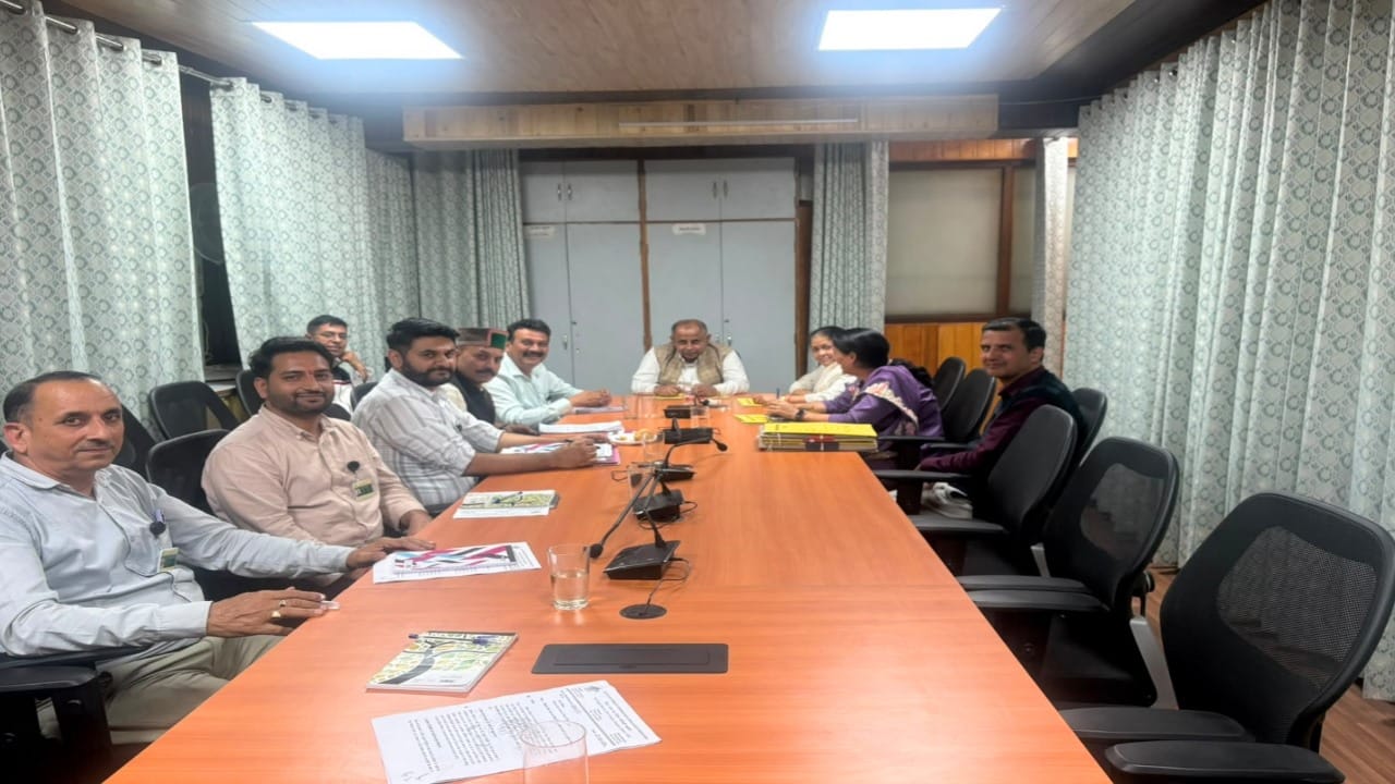 राज्य वन निगम कर्मचारी महासंघ और निगम प्रबंधन की बैठक।