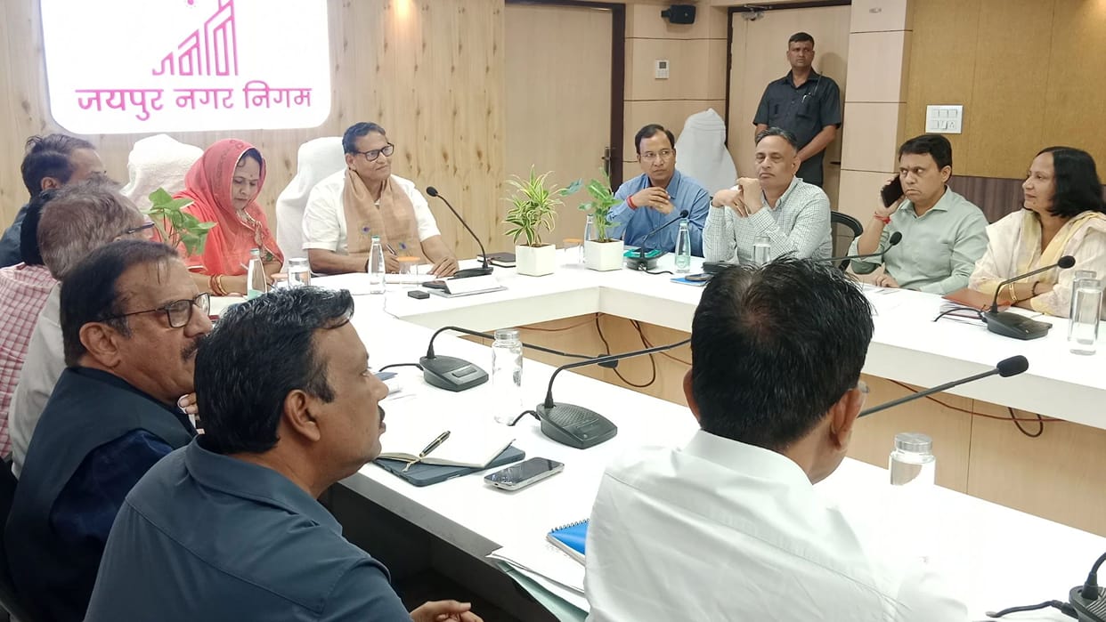 Jaipur Mayor First Marathon Meeting Strict Action Promised Against Illegal Constructions