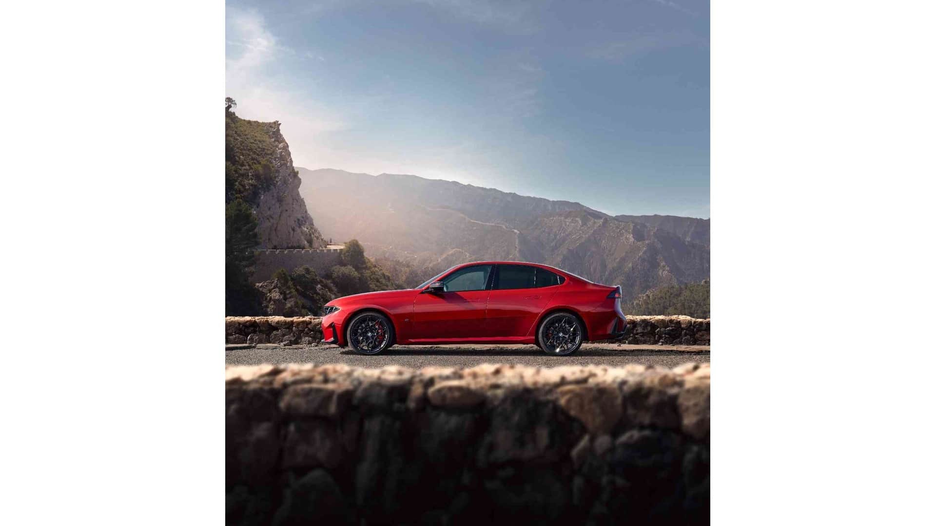 All-New BMW 3 Series Debuts Neue Klasse Design and 912km Range Electric i3