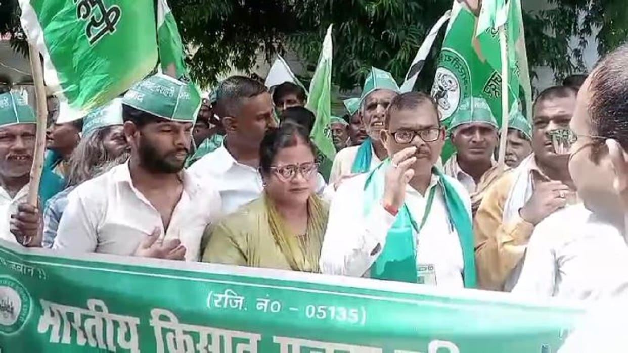 Farmers protest against land acquisition warn of agitation if demands are not met in Lakhimpur kheri