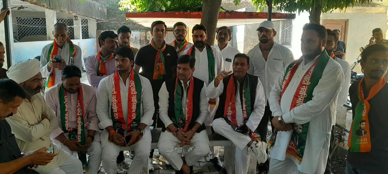 Deoband: Rashtrawadi Navnirman Dal Workers Continue Protest Over Cancellation of Conference Permission