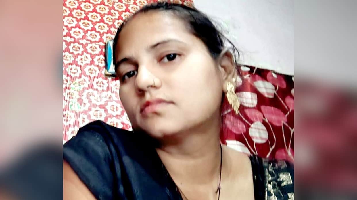 Husband kills wife with a sharp-edged weapon over domestic dispute in Budaun