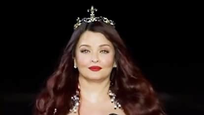 Aishwarya Rai Bachchan shares her stunning and beautiful photos in Black Outfit from Paris Fashion Week