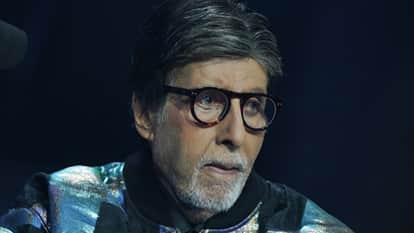 Amitabh Bachchan revealed he is suffering from knee injury in kbc 18 latest show