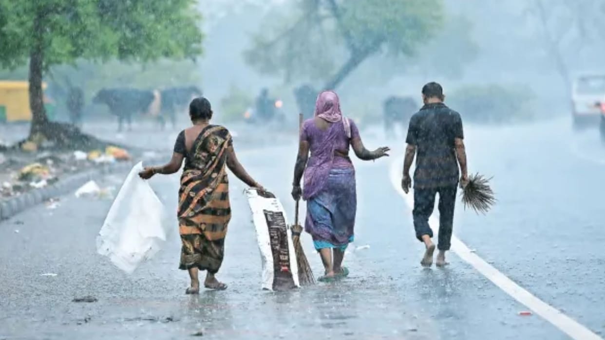 Monsoon withdrawal in Jharkhand: Rainfall 2% below normal; 8 districts in 'Red Zone'