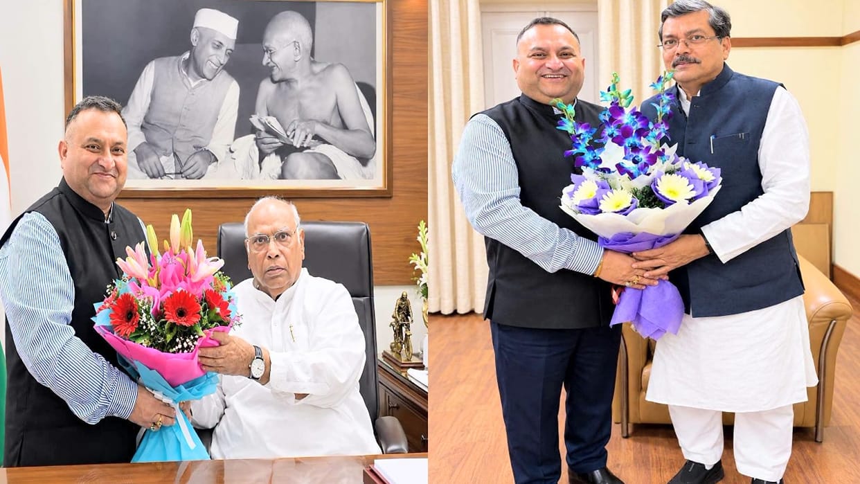 Politics: Vinay Kumar met Mallikarjun Kharge and KC Venugopal; discussed organizational matters.