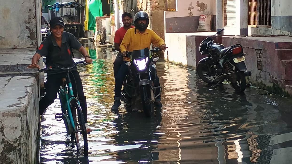 Ghazipur access road submerged filthy water for two months drain water reaching homes children distress