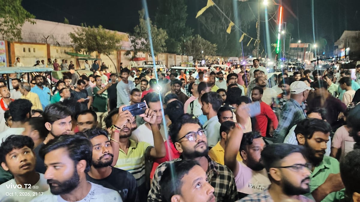 यूपी: होटल के कमरे में फंदे से लटके मिले प्रेमी युगल, नोएडा से बहराइच आई थी विवाहित महिला; जानिए पूरा मामला