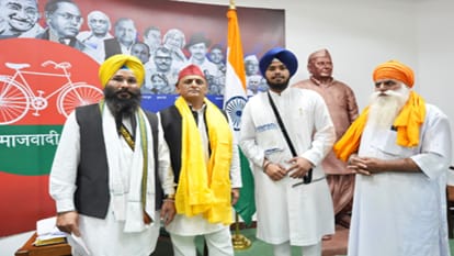 सपा प्रदेश सचिव नरवैर सिंह खालसा ने लखनऊ में अखिलेश यादव से मुलाकात की