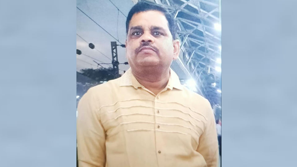 कानपुर: बैटरी फैक्टरी में बेकाबू पिकअप ने कर्मचारी को रौंदा, गार्ड भी घायल